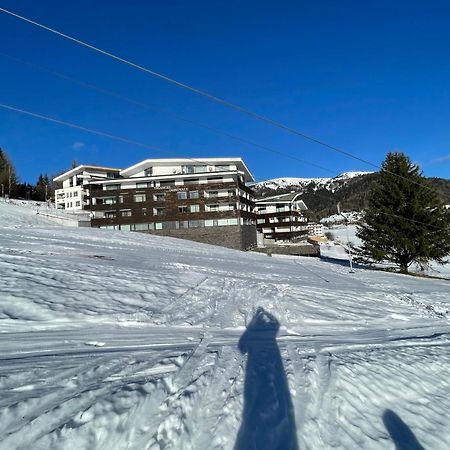 Utulny Apartman Triangel 50M Od Lyziarskeho Vleku Zahradky Donovaly Bagian luar foto